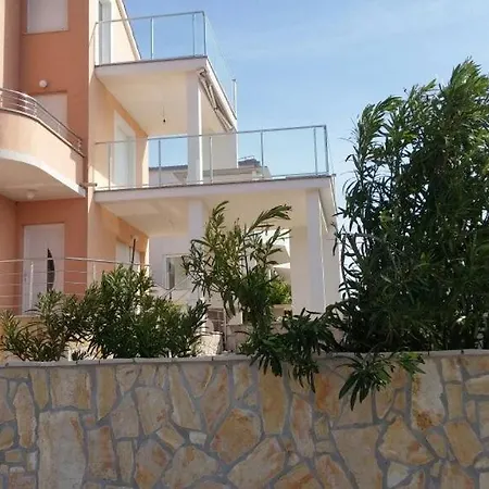 By The Sea Razanj, - 13507 * روغوزنيكا