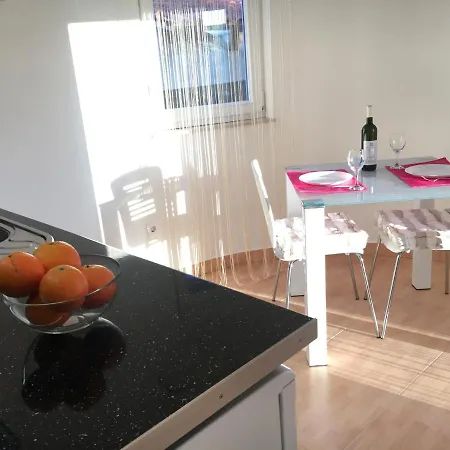 By The Sea Razanj, - 13507 * روغوزنيكا