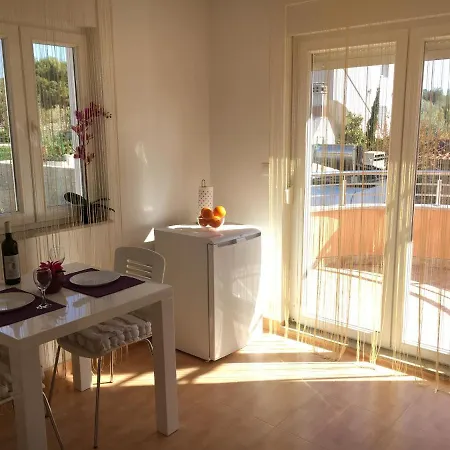 By The Sea Razanj, - 13507 شقة روغوزنيكا